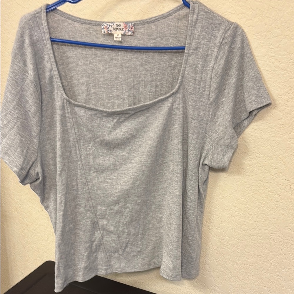 Pink Republic Heather Gray Short Sleeve Tee